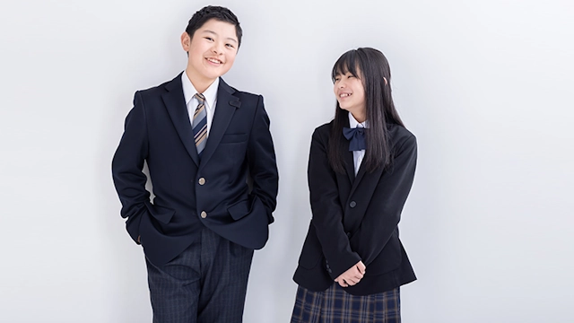 お葬式の子供