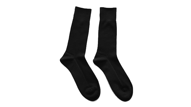 お葬式に最適な黒い無地のビジネスソックス