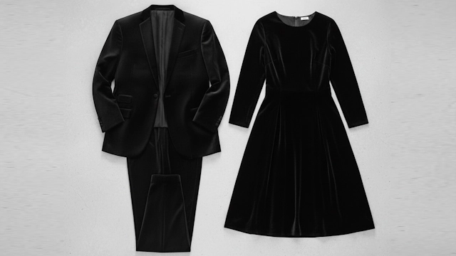 お葬式でNGの光沢のあるベルベットとベロア素材の服装